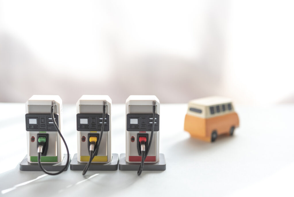 ガソリンスタンドと車